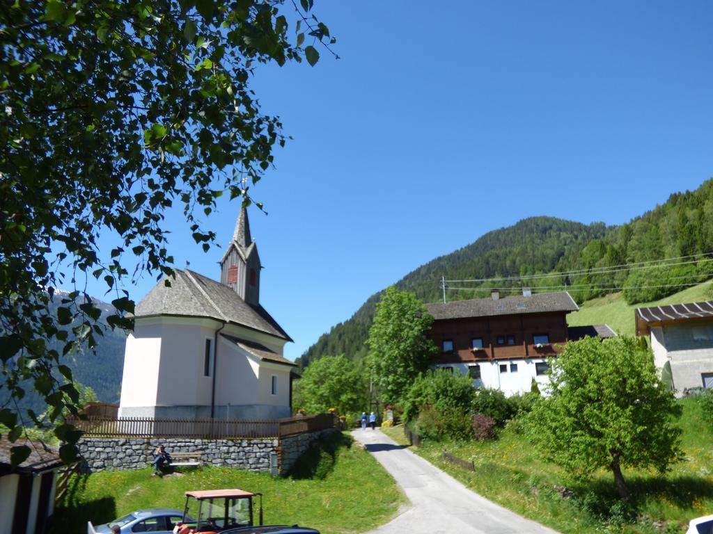 סטאל Gasthof Dorfschenke מראה חיצוני תמונה
